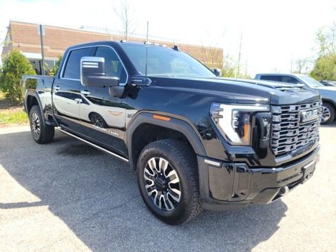 Used 2025 GMC Sierra 2500 Denali Ultimate image 1