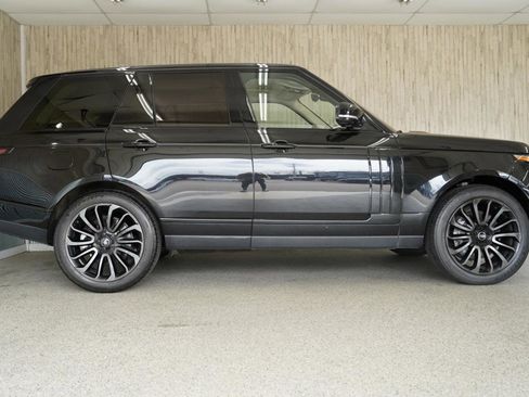 Used 2017 Land Rover Range Rover Supercharged image 6