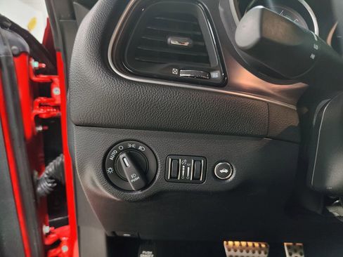 Used 2015 Dodge Challenger R/T Plus image 28