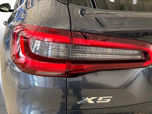 Used 2019 BMW X5 xDrive40i w/ Premium Package 2 AWD/4WD image 52