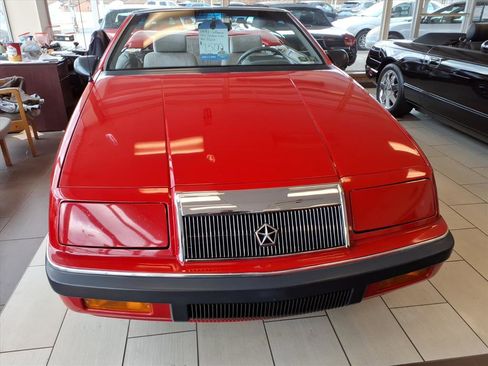 Used 1991 Chrysler LeBaron Convertible image 2