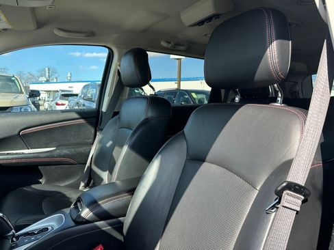 Used 2019 Dodge Journey GT image 30