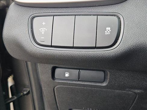 Used 2016 Kia Sorento LX w/ LX Convenience Package image 13