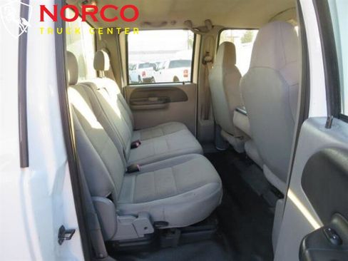 Used 2006 Ford F550 2WD Crew Cab Super Duty image 11