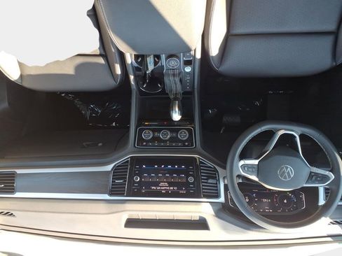 Used 2023 Volkswagen Atlas SE w/ Panoramic Sunroof Package image 11