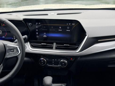 New 2026 Chevrolet Trax ACTIV FWD image 15