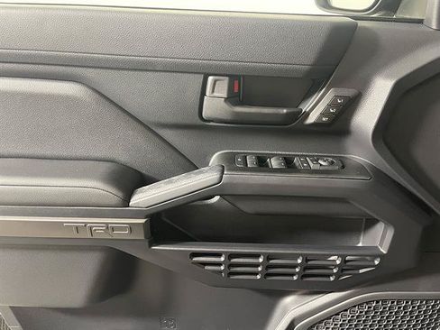 New 2026 Toyota 4Runner TRD Off-Road Premium AWD/4WD image 19