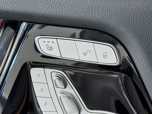 Used 2023 Mercedes-Benz G 550 image 23