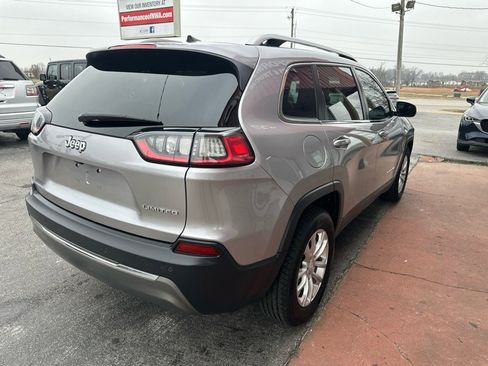 Used 2019 Jeep Cherokee Limited image 7