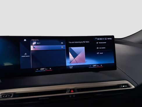 Used 2023 BMW iX xDrive50 w/ Ultimate Package image 15