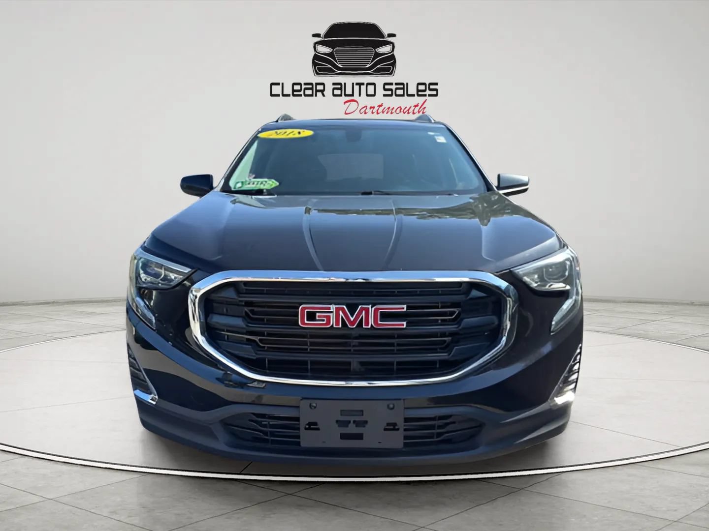 Used 2018 GMC Terrain SLE w/ Driver Convenience Package FWD image 2