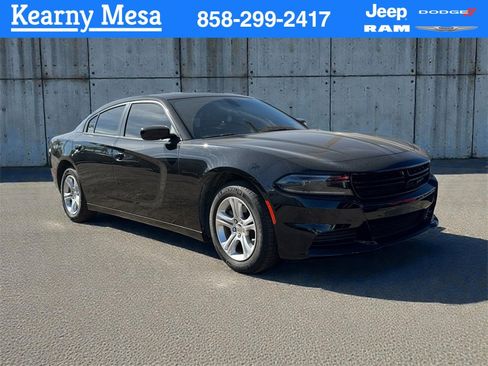 Certified 2023 Dodge Charger SXT image 1