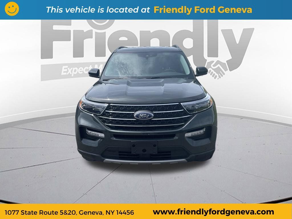 Used 2024 Ford Explorer XLT w/ Equipment Group 202A AWD/4WD image 2