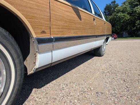 Used 1996 Buick Roadmaster Estate image 18