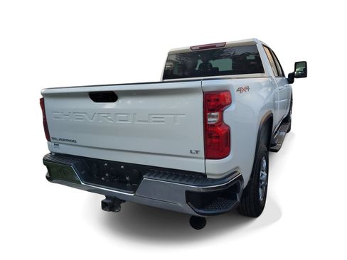 Used 2025 Chevrolet Silverado 2500 LT w/ Convenience Package AWD/4WD image 4