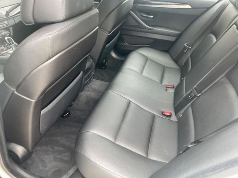Used 2011 BMW 550i xDrive Sedan AWD/4WD image 25