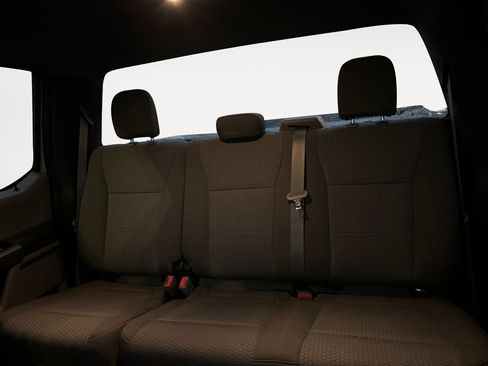 Used 2018 Ford F150 XLT AWD/4WD image 12
