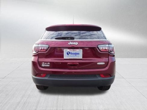 Certified 2022 Jeep Compass Latitude w/ Convenience Group AWD/4WD image 7