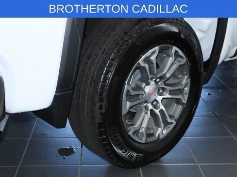 Used 2024 GMC Sierra 1500 SLE AWD/4WD image 15