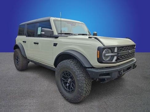 New 2025 Ford Bronco Badlands AWD/4WD image 2