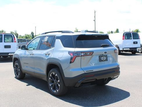 New 2026 Chevrolet Equinox RS w/ Convenience Package III FWD image 7