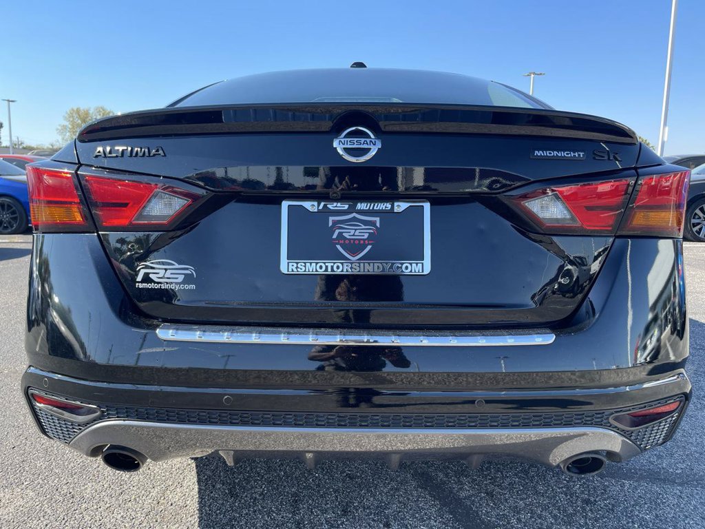 Used 2022 Nissan Altima 2.5 SR w/ Midnight Edition Package FWD image 5