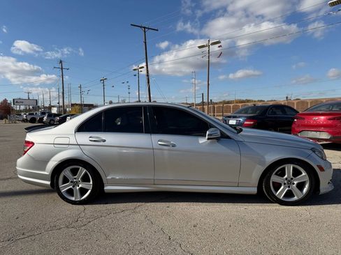 Used 2011 Mercedes-Benz C 300 4MATIC Sedan image 6