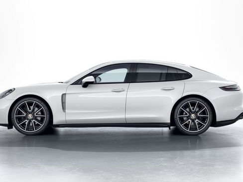 Certified 2023 Porsche Panamera 4 Platinum Edition image 8