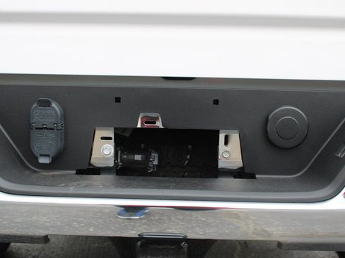 Used 2025 Chevrolet Silverado 2500 W/T w/ WT Convenience Package AWD/4WD image 16