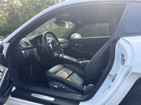 Used 2014 Porsche Cayman S RWD image 2