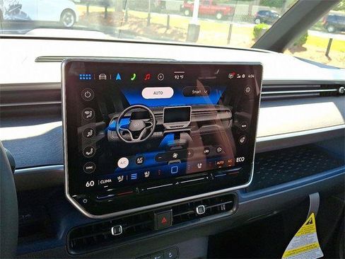 New 2025 Volkswagen ID. Buzz Pro S image 12