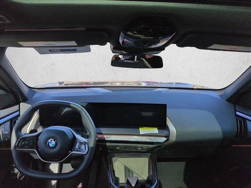 Used 2025 BMW X3 xDrive30i w/ Convenience Package image 17