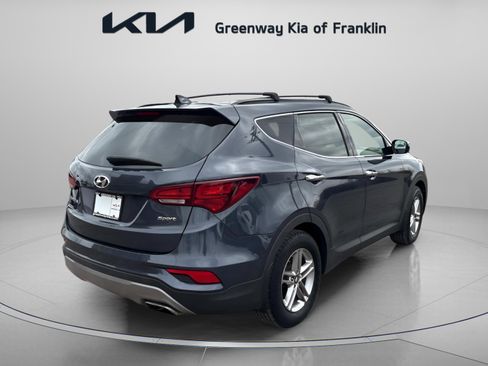 Used 2018 Hyundai Santa Fe Sport image 7
