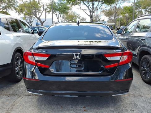 Used 2018 Honda Accord EX image 7