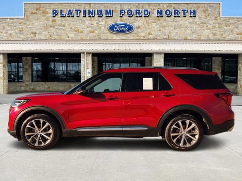 Used 2025 Ford Explorer Platinum w/ Ultimate Package image 3