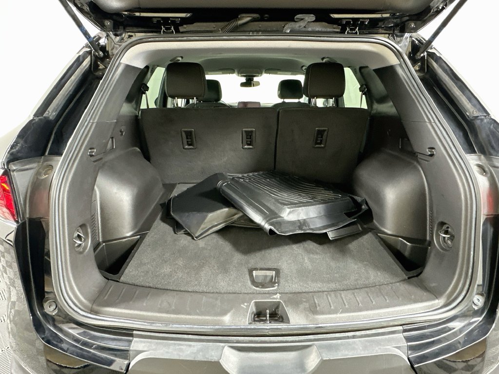 Used 2023 Chevrolet Blazer LT w/ Midnight/Sport Edition FWD image 25