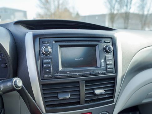 Used 2013 Subaru Forester 2.5X Premium w/ Plus Pkg image 19