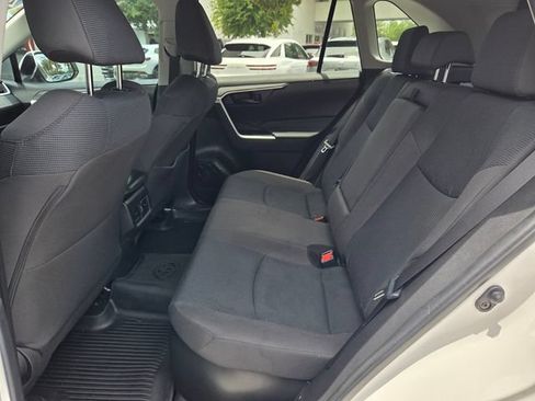 Used 2024 Toyota RAV4 LE AWD/4WD image 5