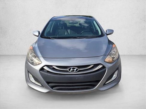 Used 2014 Hyundai Elantra GT w/ Option Group 03 FWD image 2