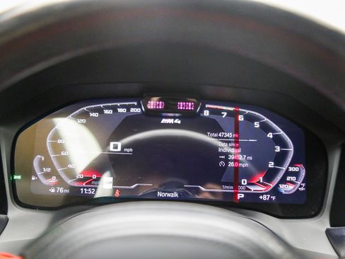 Used 2021 BMW M4 Competition w/ Executive Package RWD image 25