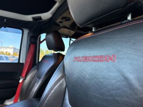 Used 2017 Jeep Wrangler Unlimited Rubicon image 27