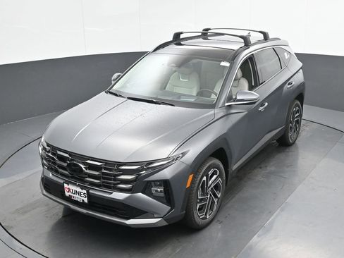 New 2025 Hyundai Tucson Limited AWD/4WD image 42