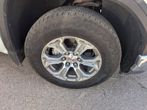 Used 2022 GMC Sierra 1500 SLE image 5