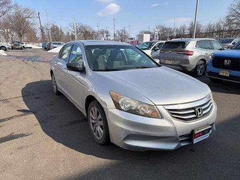 Used 2011 Honda Accord EX image 17