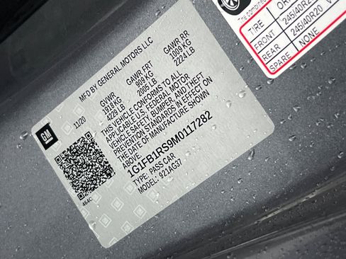 Used 2021 Chevrolet Camaro LT w/ RS Package image 23