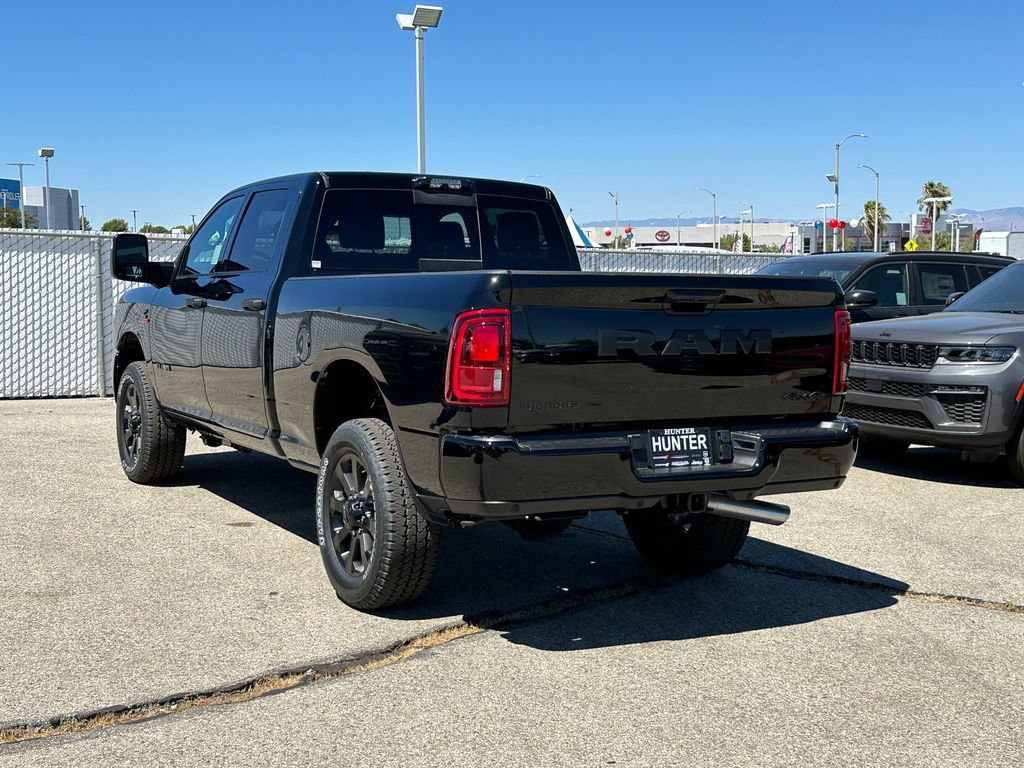 New 2026 RAM 2500 Big Horn AWD/4WD image 4