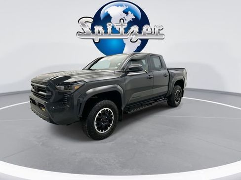 Used 2025 Toyota Tacoma SR5 image 6