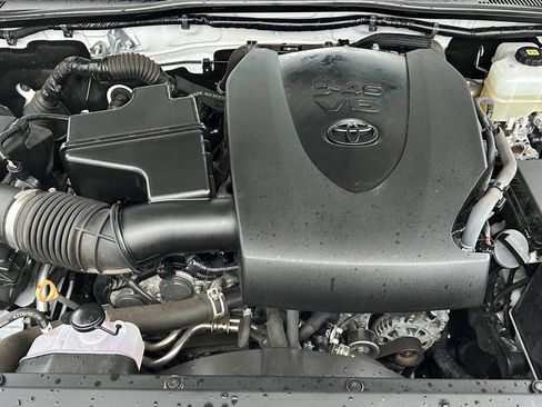 Certified 2019 Toyota Tacoma TRD Off-Road image 24