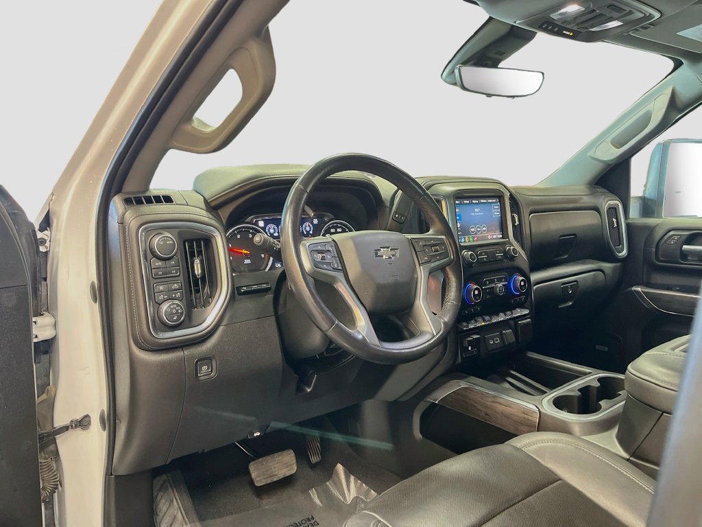 Used 2022 Chevrolet Silverado 2500 LTZ w/ LTZ Premium Package AWD/4WD image 9