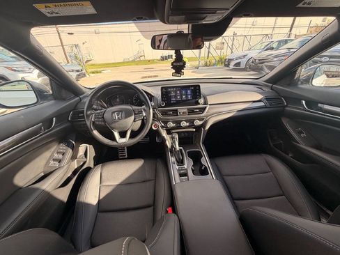 Used 2022 Honda Accord Sport image 16